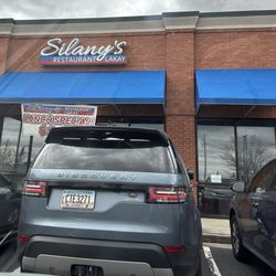 Silany’s Restaurant Lakay - Outside