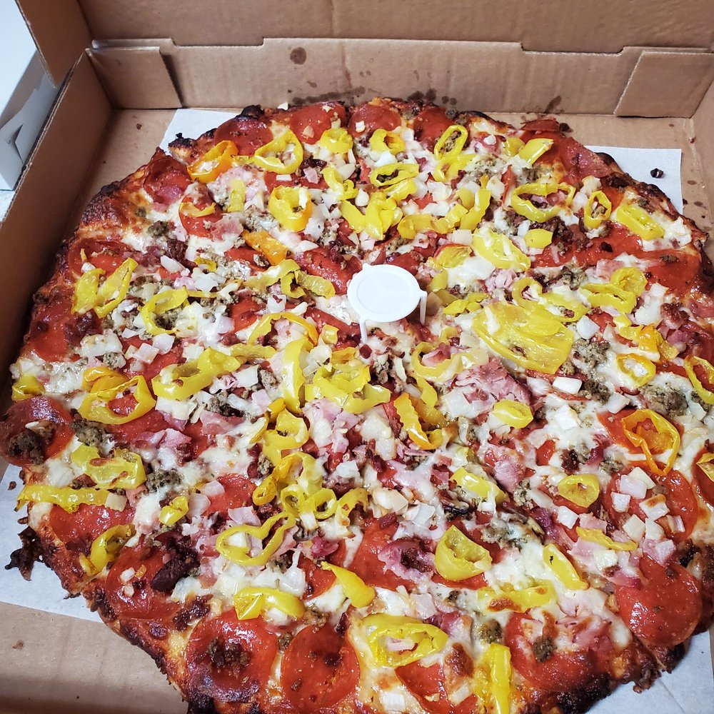 Cuzzino's Cafe & Pizzeria - Meatlovers add onion and banana peppers, Excellent! ***** 5 stars - Pizza Near Me - Murphy, North Carolina Cuzzino's Cafe & Pizzeria - Meatlovers add onion and banana peppers, Excellent! ***** 5 stars - Pizza Near Me - Murphy, North Carolina