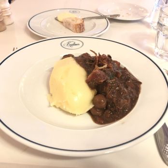 Kristines - Bœuf bourguinon - French Near Me - Princeton, New Jersey Kristines - Bœuf bourguinon - French Near Me - Princeton, New Jersey
