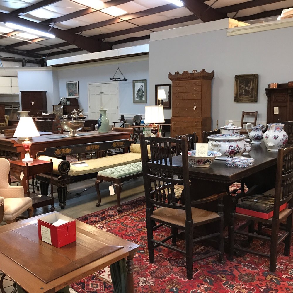 Swan Tavern Antiques - Antiques Near Me - Ordinary, Virginia Swan Tavern Antiques - Antiques Near Me - Ordinary, Virginia
