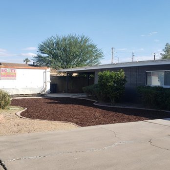 Phillip's Landscaping Services - Mulch in front yard. - Landscaping Near Me
