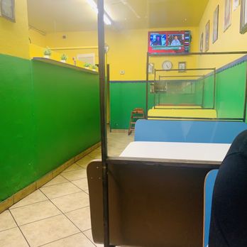 Nancy's Taco Shop 2 - Sitting area has pretty colors and is very clean - Mexican Near Me - La Mesa, California