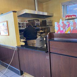 Dunkin' - They don't change there gloves!
