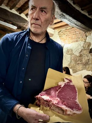 OSTERIA ACQUACHETA dal giovedì al lunedì pranzo e cena necessaria la prenotazione L'OSTESSA E L'OSTE AUGURANO BUONA VITA by null