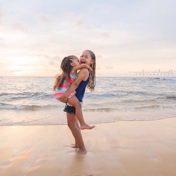 Candice MacDonnell Photography - Sisters, family photography, lifestyle photography, North Shore beach Oahu Hawaii - Session Photography Near Me Candice MacDonnell Photography - Sisters, family photography, lifestyle photography, North Shore beach Oahu Hawaii - Session Photography Near Me