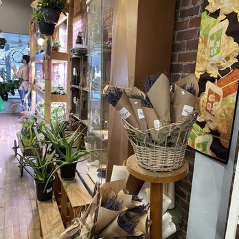 Kyoto Fleurs - Florists Near Me - Montreal, Quebec Kyoto Fleurs - Florists Near Me - Montreal, Quebec