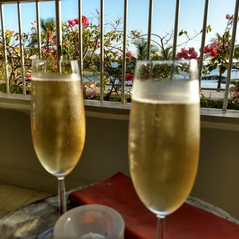 Bar at Hokulea - Ching Ching!  Champagne before sunset - Lounges Near Me - Kapolei, Hawaii