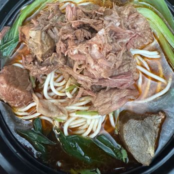 Mr Liu Noodle House - House Special Original Beef Noodle Soup / 原汤牛腩面 - Noodles Near Me - Oakland, California Mr Liu Noodle House - House Special Original Beef Noodle Soup / 原汤牛腩面 - Noodles Near Me - Oakland, California
