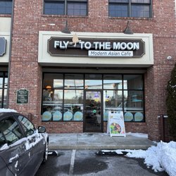 Fly Me To The Moon - Outside