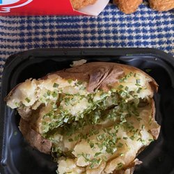 Wendy's - Decided to give Wendy's another chance and this is the photo of my cold, hard sour cream & chives baked potato on 3/24/23.