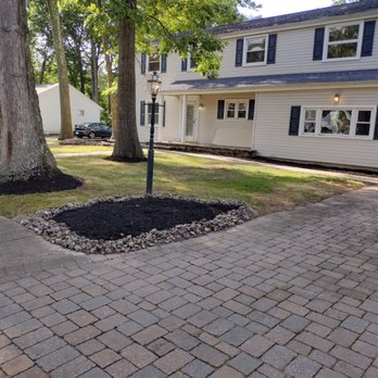 García landscaping - Clean up and mulch - Tree Services Near Me García landscaping - Clean up and mulch - Tree Services Near Me