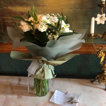 Daisy flower - look at this and the card detailing! - Florists Near Me - Farmington, Michigan