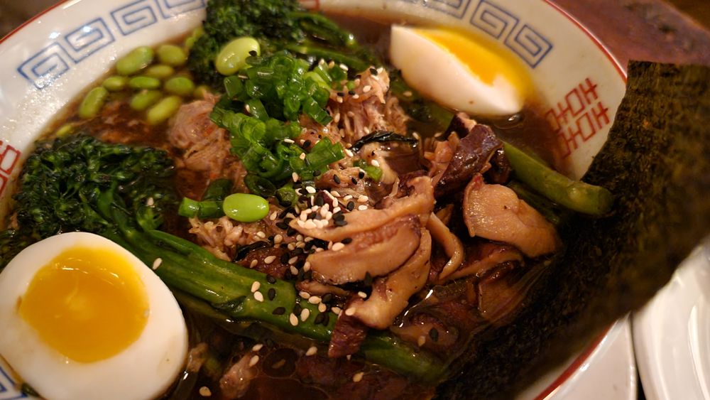 Monument Restaurant & Tavern