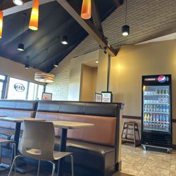 Dunkin' - Huge lobby with plenty of relaxing space and restroom. available for use. Space is clean and comfortable.