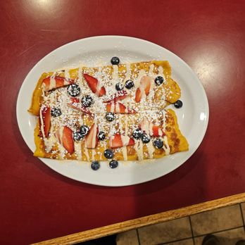 Corner Square Cafe - Stuffed Crepes - Cafes Near Me - Woodstock, Illinois