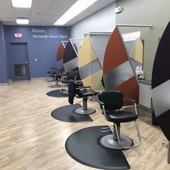 Great Clips - Hair Salons Near Me - Valencia, California