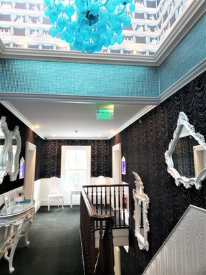 The Roxbury Hotel by null