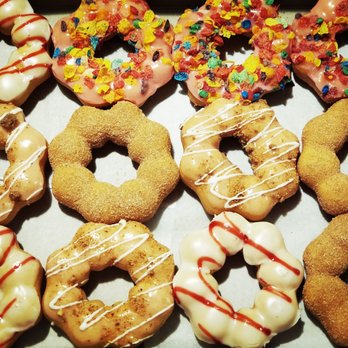 Friendly Donuts - A Dozen Mochi Donuts (Mix of Raspberry Lemonade, Strawberry Pebbles, Churro, White Chocolate Guava Flavor) - Donuts Near Me - Orange, California