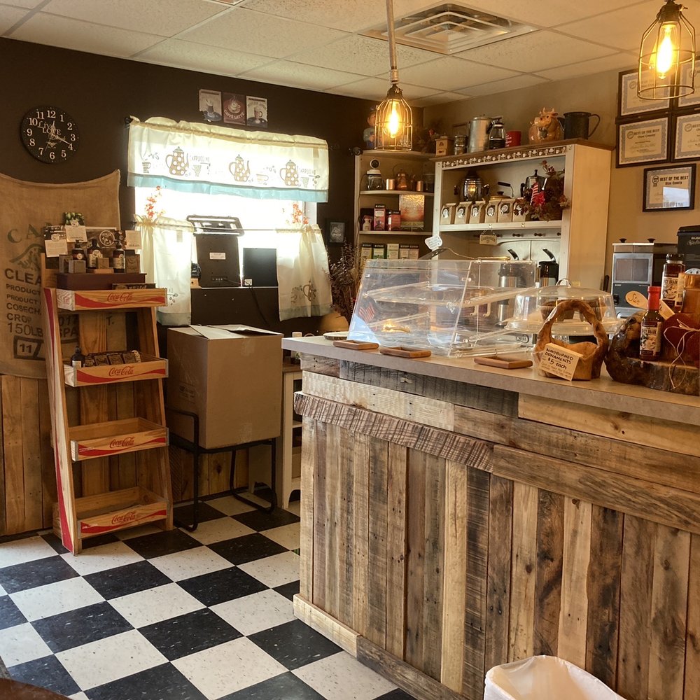 Kleinstadt Coffee - the interior of a coffee shop - Coffee & Tea Near Me - Syracuse, Nebraska Kleinstadt Coffee - the interior of a coffee shop - Coffee & Tea Near Me - Syracuse, Nebraska