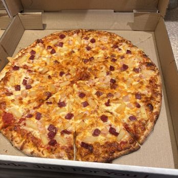 Oakville Pizzeria - Hawaiian Pizza - Pizza Near Me - Oakville, Ontario Oakville Pizzeria - Hawaiian Pizza - Pizza Near Me - Oakville, Ontario