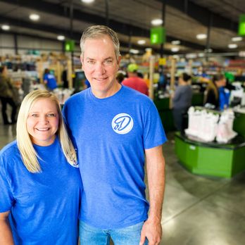 Discount Freight & Grocery - a man and a woman in blue shirts - Grocery Near Me - Ozark, Missouri Discount Freight & Grocery - a man and a woman in blue shirts - Grocery Near Me - Ozark, Missouri