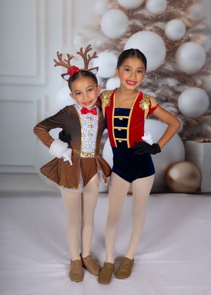 The Vault Dance Studio Logo