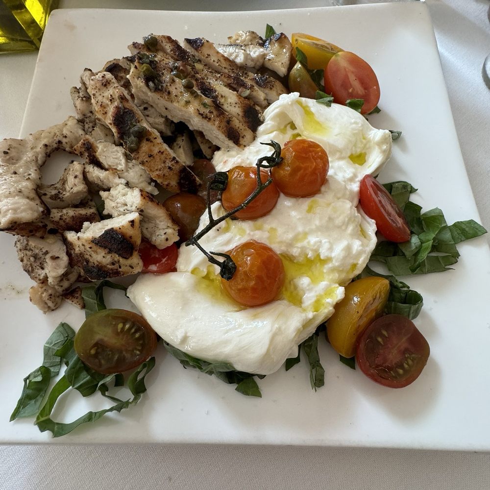 Brossa's Cibo e Vino - Burrata Caprese salad + chicken. - Italian Near Me - Brenham, Texas Brossa's Cibo e Vino - Burrata Caprese salad + chicken. - Italian Near Me - Brenham, Texas
