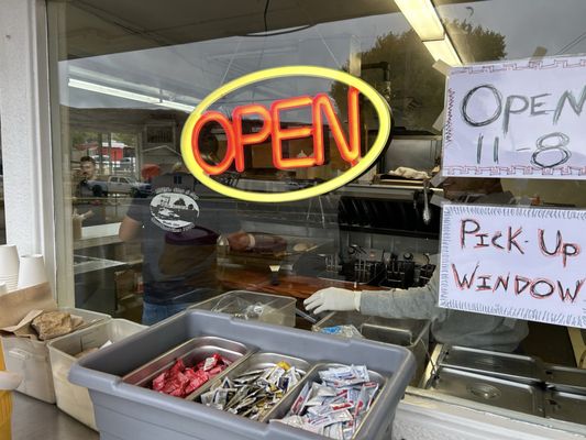 Milt's Stop & Eat by null