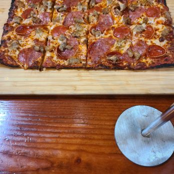 Barley & Bine Beer Cafe - "Nice to meat you" flatbread pizza - Pizza Near Me - Windsor, California Barley & Bine Beer Cafe - "Nice to meat you" flatbread pizza - Pizza Near Me - Windsor, California