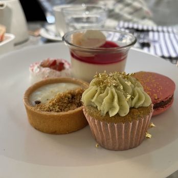 Holts Café - Vancouver - I need that black sesame cupcake in adult size please. - Cafes Near Me - Vancouver, British Columbia