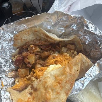 Taqueria Chihuahua - I get the #3 with beans and bistec beef - Mexican Near Me - Giddings, Texas Taqueria Chihuahua - I get the #3 with beans and bistec beef - Mexican Near Me - Giddings, Texas