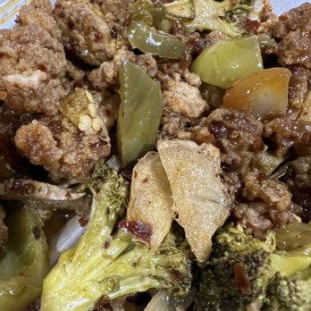 Moon Wok - Chunks of ginger and jalapeños?? - Chinese Near Me - Cedar Hill, Texas