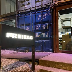FREITAG - Sign post