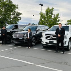 Exquisite Limo Bend - Part of the fleet looking sharp for the Chris Stapleton concert