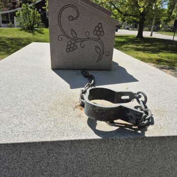 Proctor's Ledge - Landmarks & Historical Buildings Near Me - Salem, Massachusetts