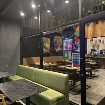 Cavi Sushi - Sushi Bars Near Me - Glendale, California