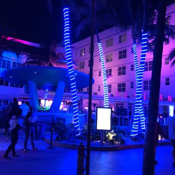 Ocean Drive - Clevelander - Landmarks & Historical Buildings Near Me - Miami Beach, Florida Ocean Drive - Clevelander - Landmarks & Historical Buildings Near Me - Miami Beach, Florida