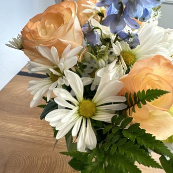 Artemis Designs - Dead upon delivery. Owner should be ashamed. Literally dropping handfuls of petals by the hour. - Florists Near Me - Tucson, Arizona Artemis Designs - Dead upon delivery. Owner should be ashamed. Literally dropping handfuls of petals by the hour. - Florists Near Me - Tucson, Arizona