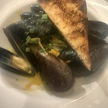 Next Door Kitchen and Bar - mussels - New American Near Me - Ballston Spa, New York
