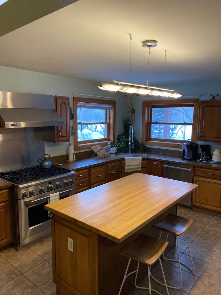 POINT AU ROCHE LODGE Updated July 2024 40 Photos & 21 Reviews 463