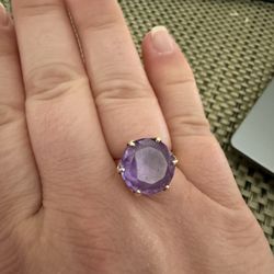 Issa Jewelers - Restored the prongs on my ring