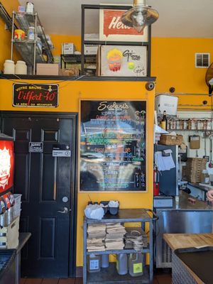 Scolari's Good Eats by null