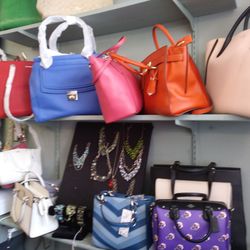 Images of Galesburg - Posh purses at sale prices!