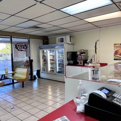 Counter, drink selection, seating