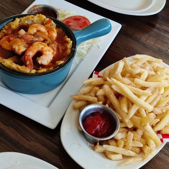 Rancho Playero - Shrimp mofongo and fries - Puerto Rican Near Me - Ponce, Puerto Rico Rancho Playero - Shrimp mofongo and fries - Puerto Rican Near Me - Ponce, Puerto Rico