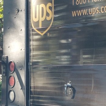 UPS Customer Center - Shipping Centers Near Me - Baldwin Park, California