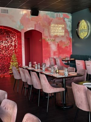 Lokum Mediterranean Restaurant and Bar by null