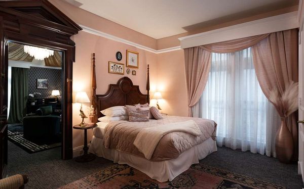 The Seelbach Hilton Louisville by null