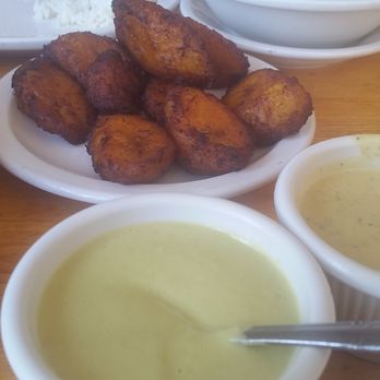 D'Candela Restaurant - Maduros - Peruvian Near Me - Chicago, Illinois D'Candela Restaurant - Maduros - Peruvian Near Me - Chicago, Illinois