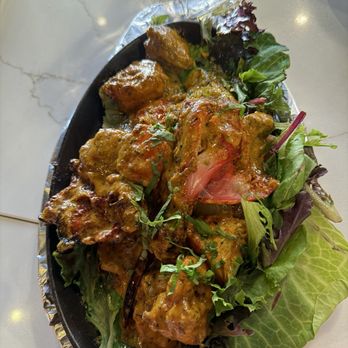 Karma & Kocktails - Karma's Platter- great presentation and overall good!! Only complaint was the shrimp being salty. Mostly chicken. - Indian Near Me - Grapevine, Texas